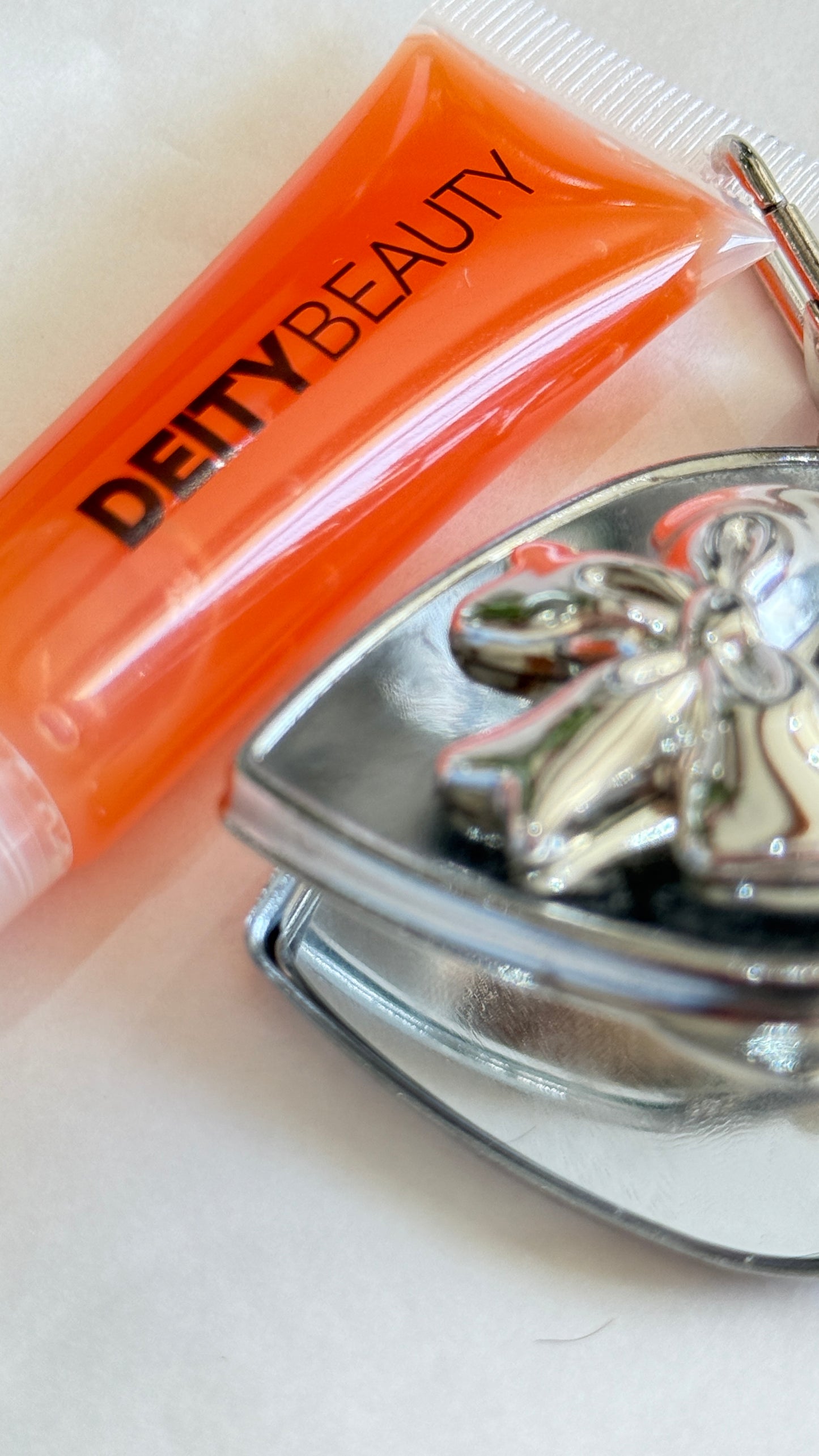 Lipgloss & Free keychain