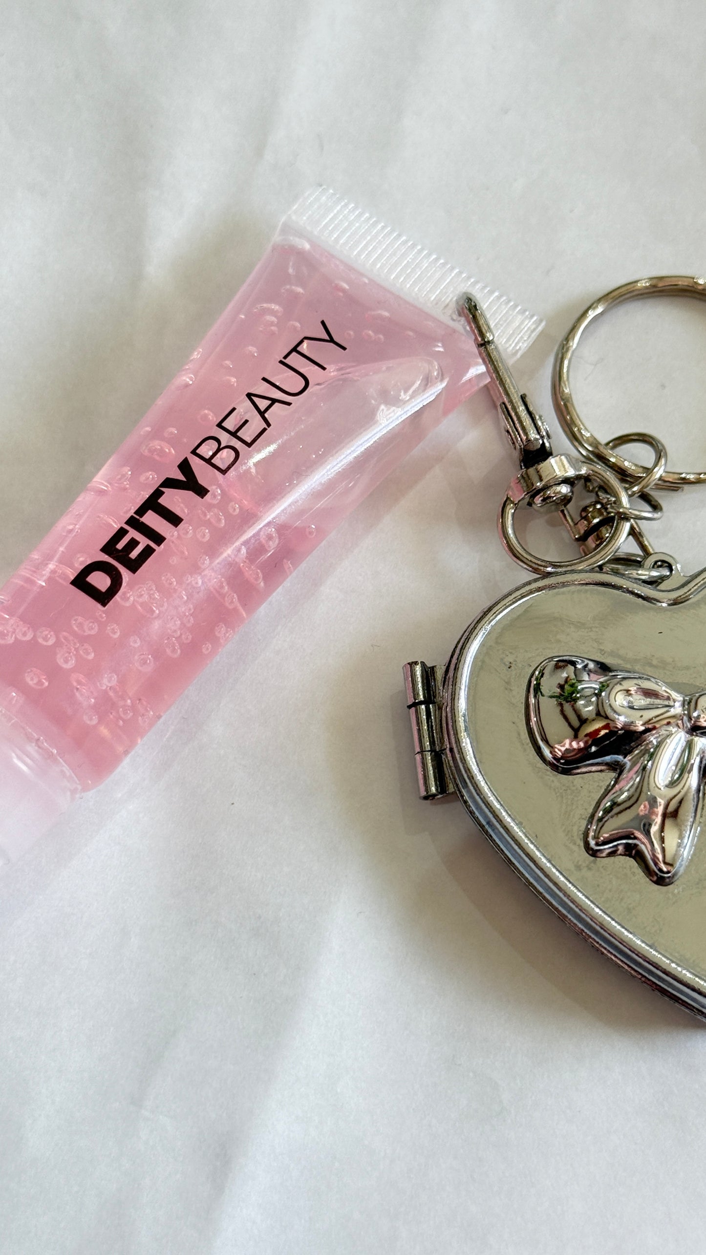 Lipgloss & Free keychain